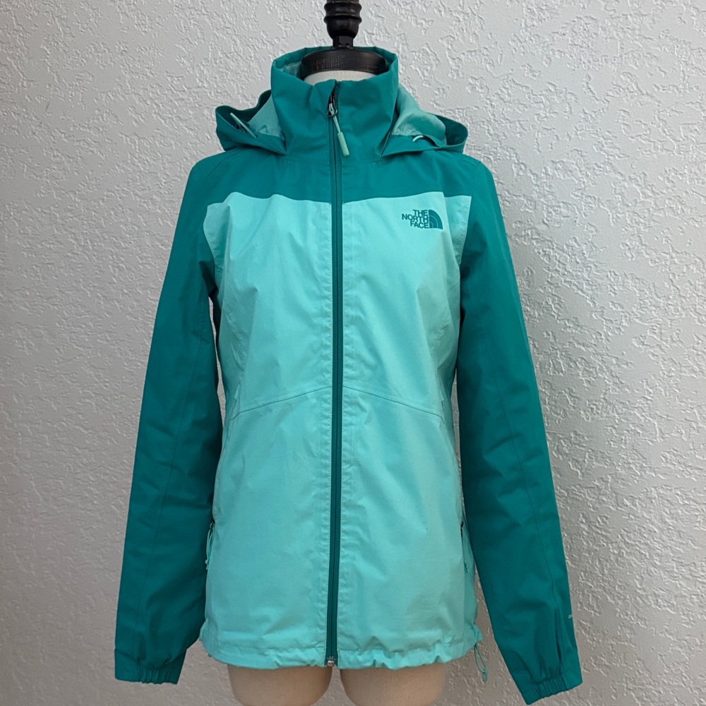The North Face Women's Two-Tone Teal Raincoat Waterproof Dryvent